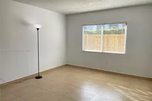 6255 Kendale Lakes Circle, Miami, FL 33183 - Photo 15
