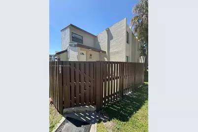 [Address not provided], Miami, FL 33172 - Photo 5