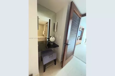 6801 Collins Ave #718, Miami Beach, FL 33141 - Photo 19