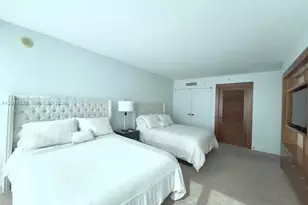 6801 Collins Ave, Miami Beach, FL 33141 - Photo 17