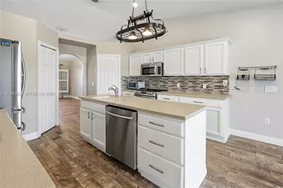 4738 Ashley Lake Cir, Vero Beach, FL 32967 - Photo 9