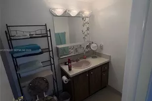 1025 SE 3rd Ave, Dania Beach, FL 33004 - Photo 13