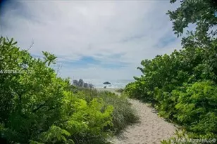 5055 Collins Ave, Miami Beach, FL 33140 - Photo 3
