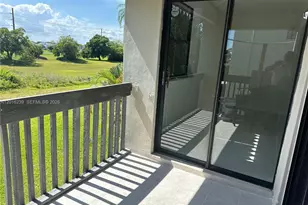 8879 Fontainebleau Blvd, Miami, FL 33172 - Photo 9