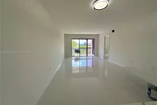 8879 Fontainebleau Blvd, Miami, FL 33172 - Photo 3
