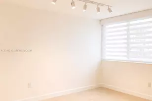 555 NE 30th St, Miami, FL 33137 - Photo 17