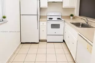 18051 NW 68th Ave, Hialeah, FL 33015 - Photo 5