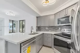 8275 SW 152nd Ave, Miami, FL 33193 - Photo 17
