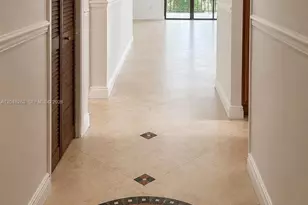 309 Lakeview Dr, Weston, FL 33326 - Photo 3