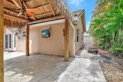 12486 SW 9th Pl, Davie, FL 33325 - Photo 43