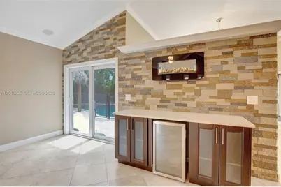 12486 SW 9th Pl, Davie, FL 33325 - Photo 13