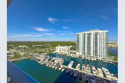 17111 Biscayne Blvd #1705, North Miami Beach, FL 33160 - Photo 3