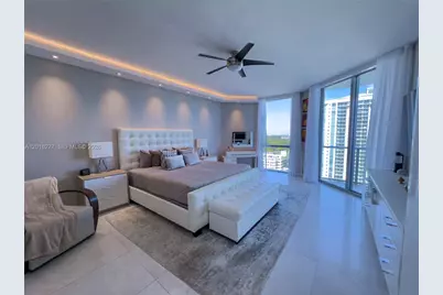 17111 Biscayne Blvd #1705, North Miami Beach, FL 33160 - Photo 9