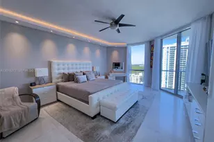17111 Biscayne Blvd, North Miami Beach, FL 33160 - Photo 9