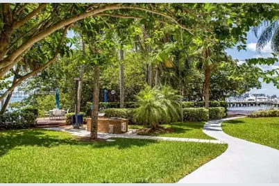 1627 Brickell Ave #1204, Miami, FL 33129 - Photo 9