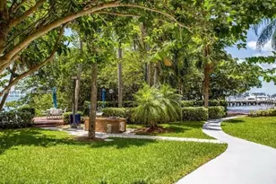 1627 Brickell Ave, Miami, FL 33129 - Photo 9