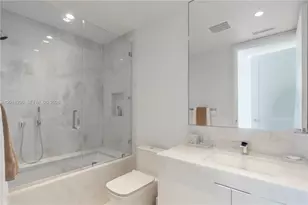 17975 Collins Ave, Sunny Isles Beach, FL 33160 - Photo 29