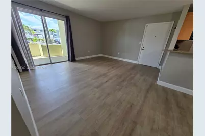 10765 SW 108th Ave #104, Miami, FL 33176 - Photo 7