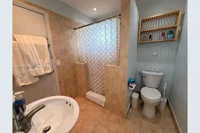 1950 W 54th St #413, Hialeah, FL 33012 - Photo 9
