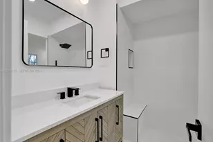 2426 SE 17th St, Fort Lauderdale, FL 33316 - Photo 13