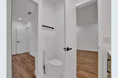 2426 SE 17th St #204A, Fort Lauderdale, FL 33316 - Photo 17
