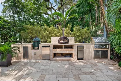 442 Amalfi Ave, Coral Gables, FL 33146 - Photo 37