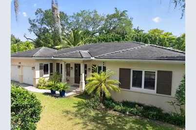 442 Amalfi Ave, Coral Gables, FL 33146 - Photo 1