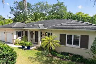 442 Amalfi Ave, Coral Gables, FL 33146 - Photo 1