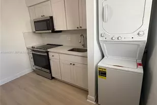3581 SW 17th St, Miami, FL 33145 - Photo 9