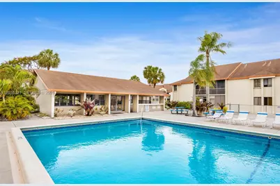 5521 Courtyard Dr #5521, Margate, FL 33063 - Photo 3
