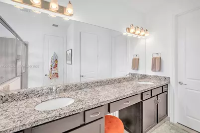 11568 SW 13th Ln, Pembroke Pines, FL 33025 - Photo 27