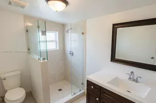 261 NE 40th St, Deerfield Beach, FL 33064 - Photo 3