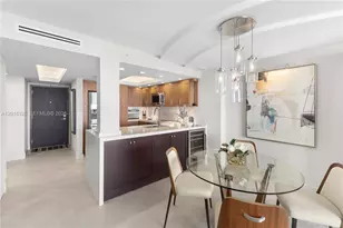 2555 Collins Ave, Miami Beach, FL 33140 - Photo 11