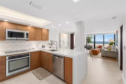 2555 Collins Ave #2205, Miami Beach, FL 33140 - Photo 13