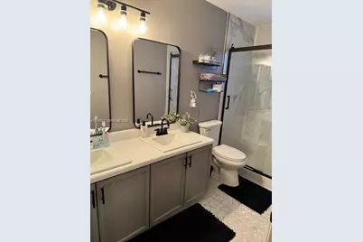 9204 NW 54th St, Sunrise, FL 33351 - Photo 11