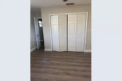 10524 NW 4th St, Plantation, FL 33324 - Photo 17