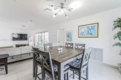 633 N Crescent Dr, Hollywood, FL 33021 - Photo 17