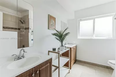 633 N Crescent Dr, Hollywood, FL 33021 - Photo 37