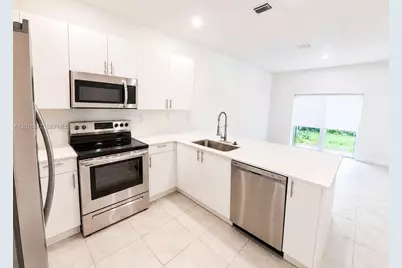 1050 SE 26th Ter #., Homestead, FL 33035 - Photo 3