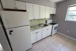 1646 NW 2nd St, Miami, FL 33125 - Photo 1
