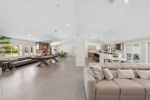 9201 SW 102nd St, Miami, FL 33176 - Photo 5