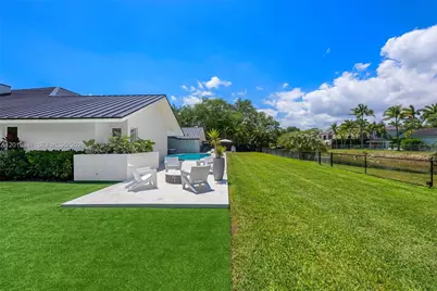 9201 SW 102nd St, Miami, FL 33176 - Photo 59