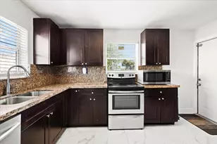 1031 NW 202nd St, Miami Gardens, FL 33169 - Photo 5