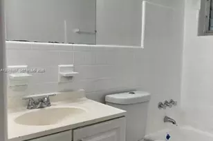 2201 N 57th Ave, Hollywood, FL 33021 - Photo 15