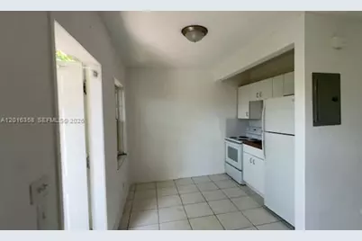441 SW 10th St #4, Miami, FL 33130 - Photo 1