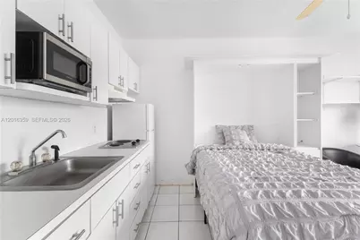 255 W 24th St #432, Miami Beach, FL 33140 - Photo 7