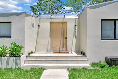 4721 NW 6th Ave, Miami, FL 33127 - Photo 3