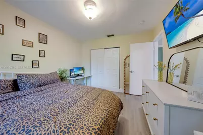 2747 Dewey St, Hollywood, FL 33020 - Photo 9