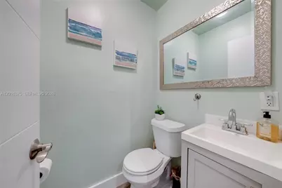 2747 Dewey St, Hollywood, FL 33020 - Photo 11