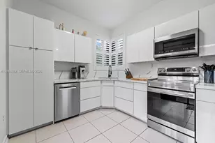 15533 N Miami Lakeway N, Miami Lakes, FL 33014 - Photo 11
